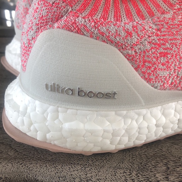 Adidas Women’s UltraBoost Uncaged - Picture 4 of 8